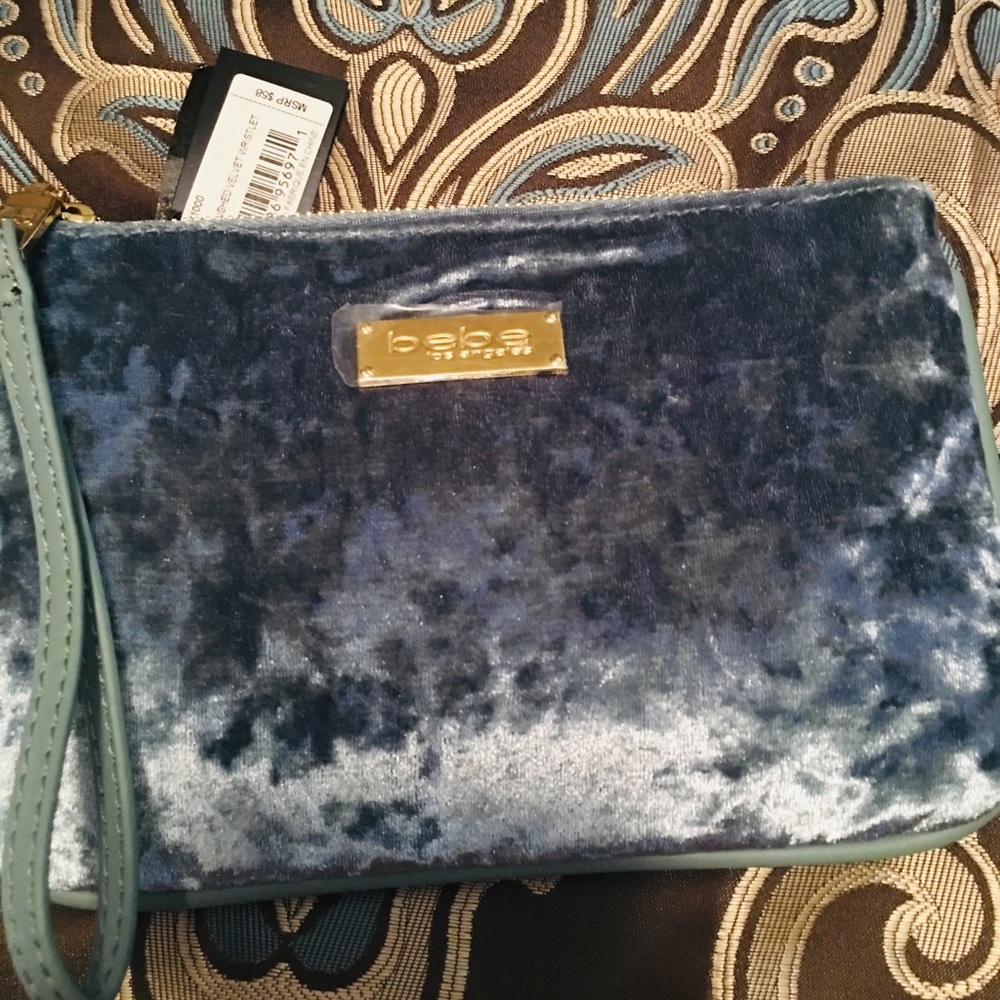 Bebe Anna Crush clutch
